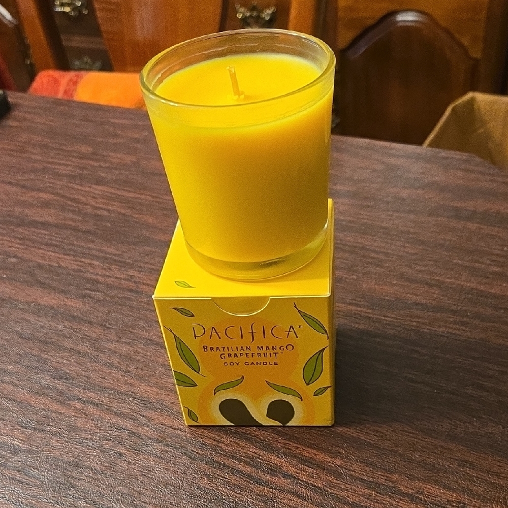 Pacifica Mango Delight Yellow Candle